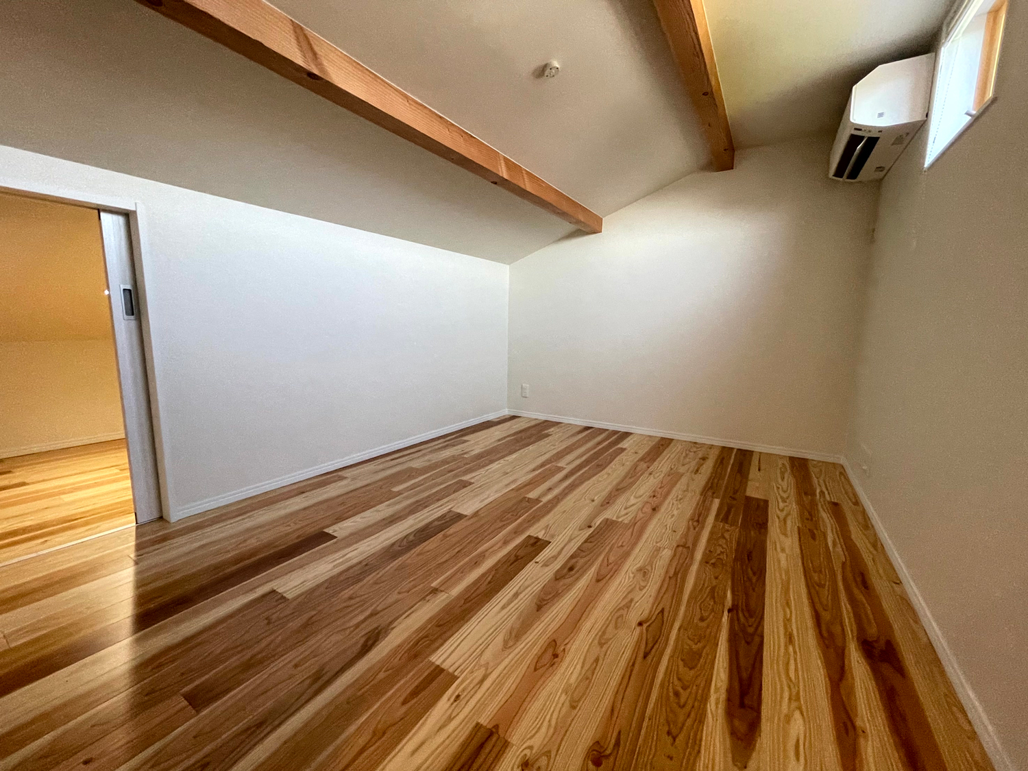 自然素材×最新設備　WB工法の平屋