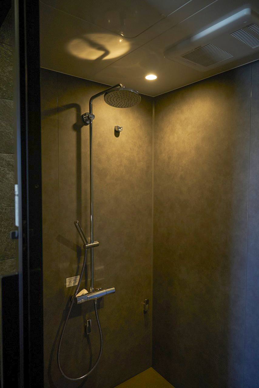 インナーガレージ付きオフィスビルリノベ