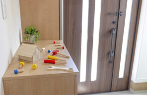 靴だけじゃない。家族が増えるほど必要になる玄関収納の考え方